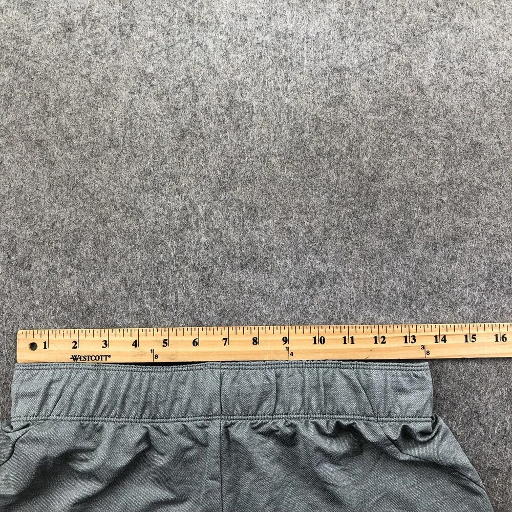 Nike Shorts Womens XS Gray Dri-FIT 3.5 In Running Lined Athletic Gym Pockets